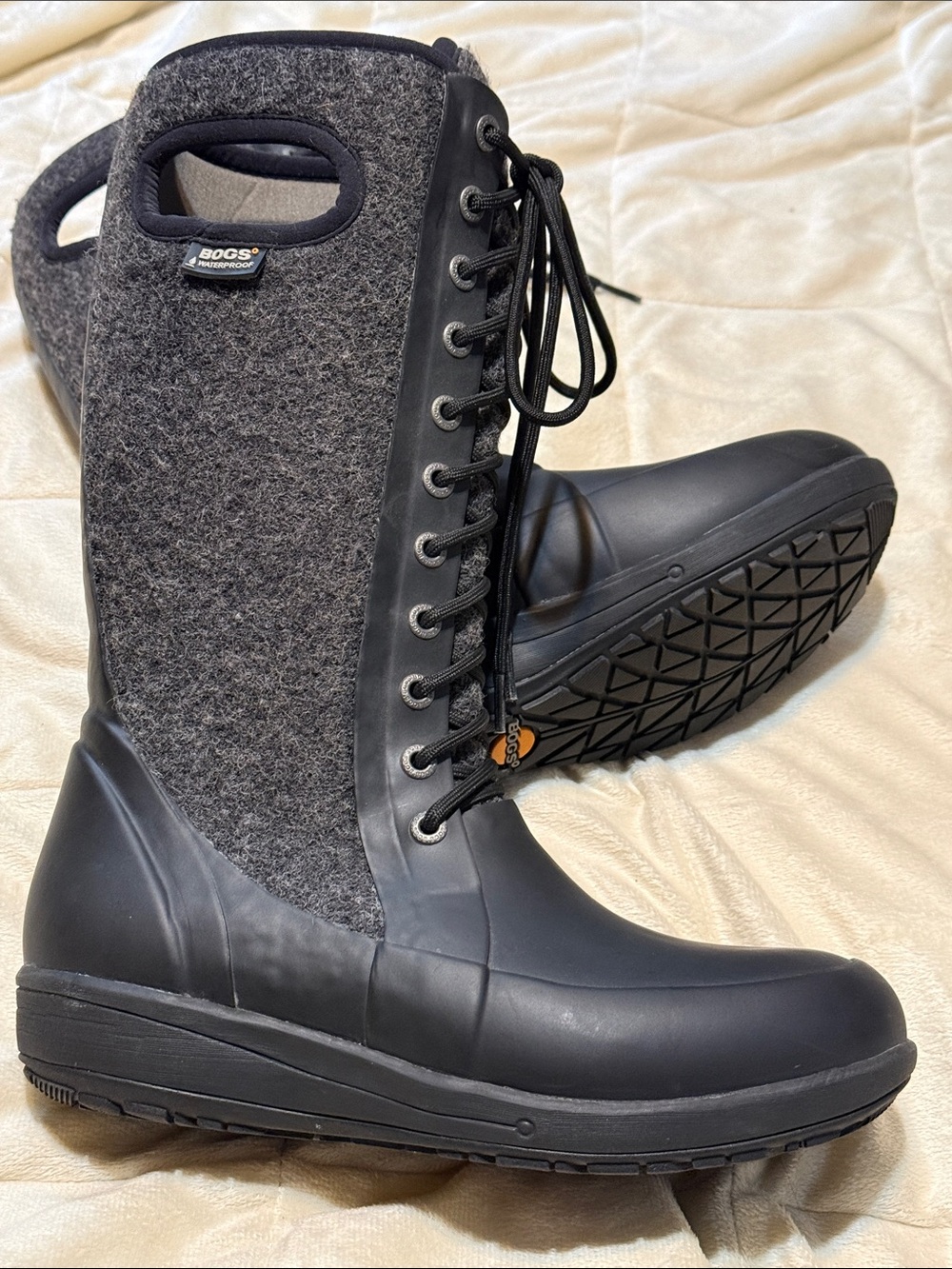 Bogs Women's Gray Tall Lace-Up Waterproof Winter Boots